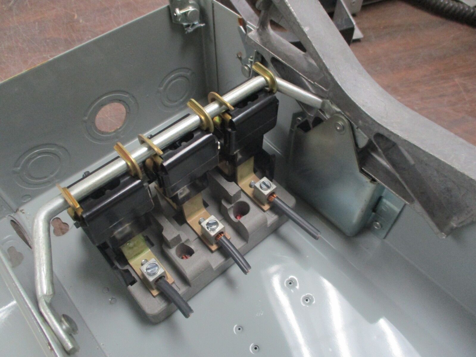 ITE Non-Fusible Safety Switch/Disconnect NF352 60A 600V 3Ph Type 1 Enclosure