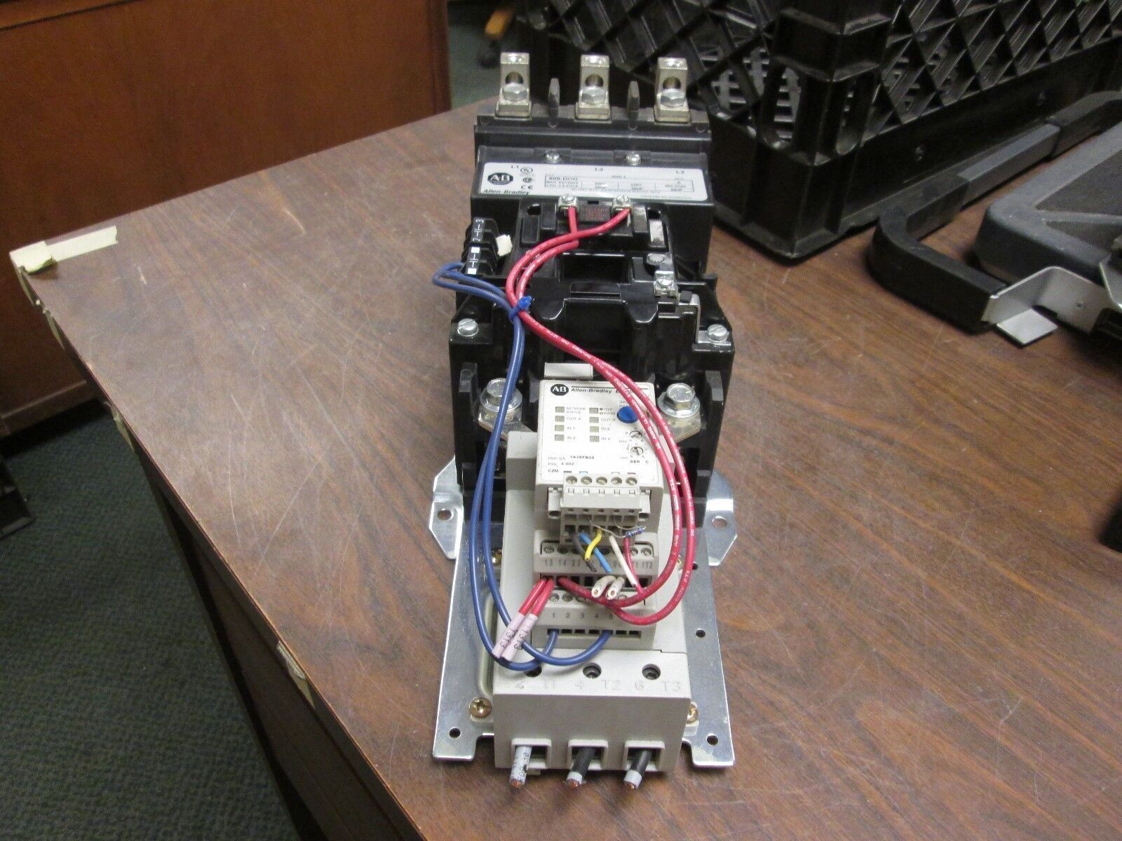 Allen-Bradley Size 3 Starter 509-DOD 90A 600V Overload Range: 9-45A Used