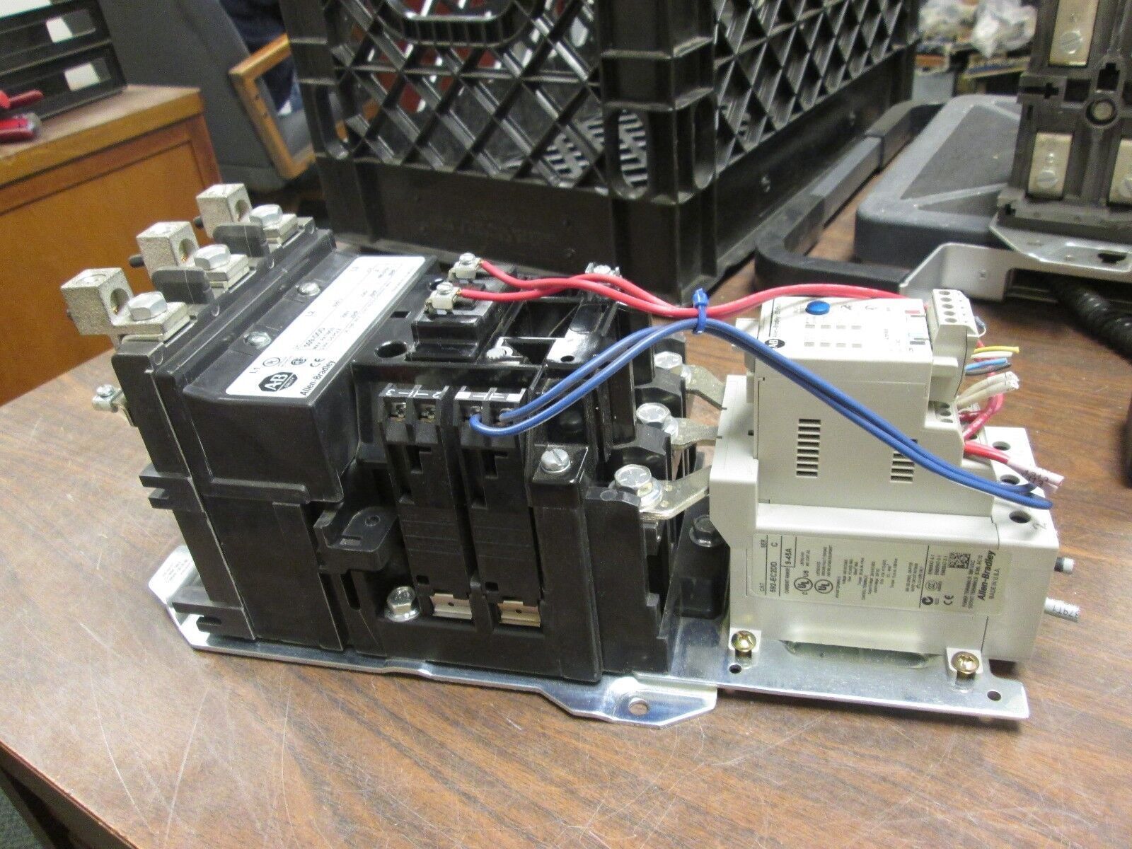 Allen-Bradley Size 3 Starter 509-DOD 90A 600V Overload Range: 9-45A Used