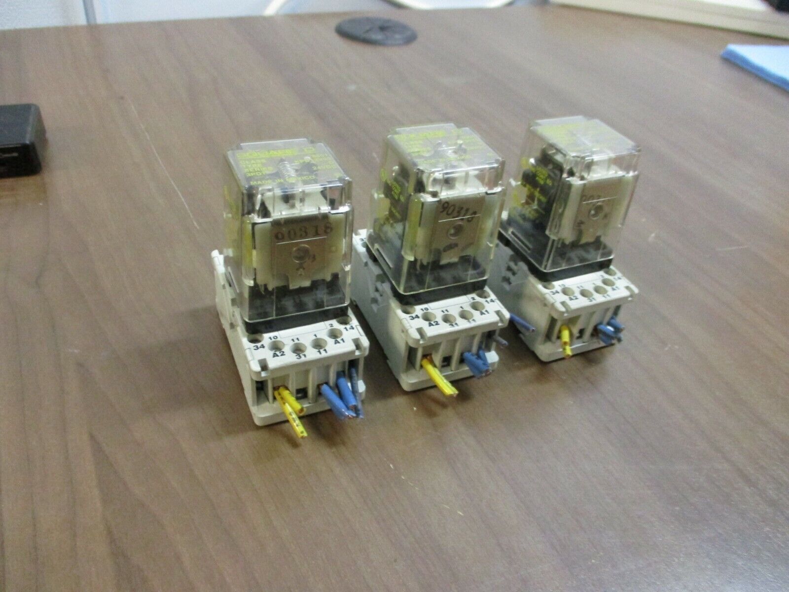 Square D Relay w/Base 8501 KDP13V53 Ser. D 3PDT *Lot of 3* Used