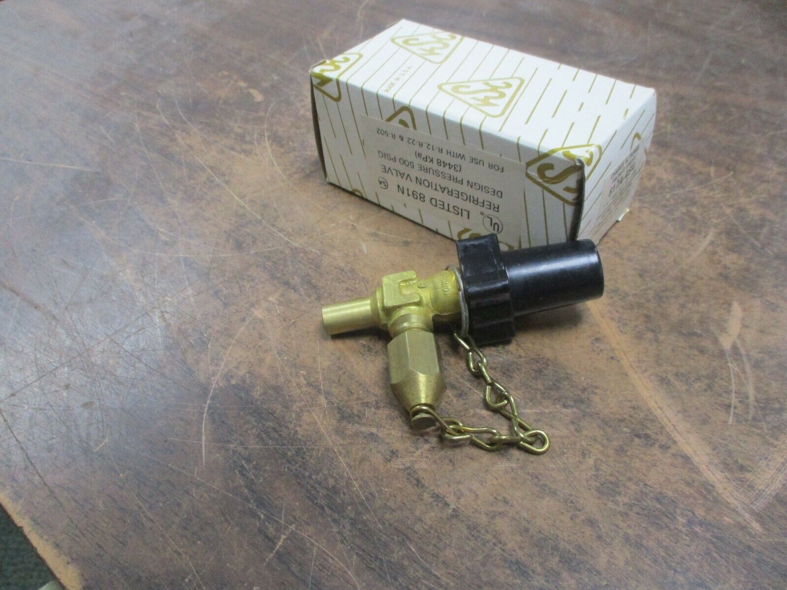 Superior Valve Charge & Purge Packed Valve 617A-4S4 1/4"SAEx1/4"ODS New Surplus