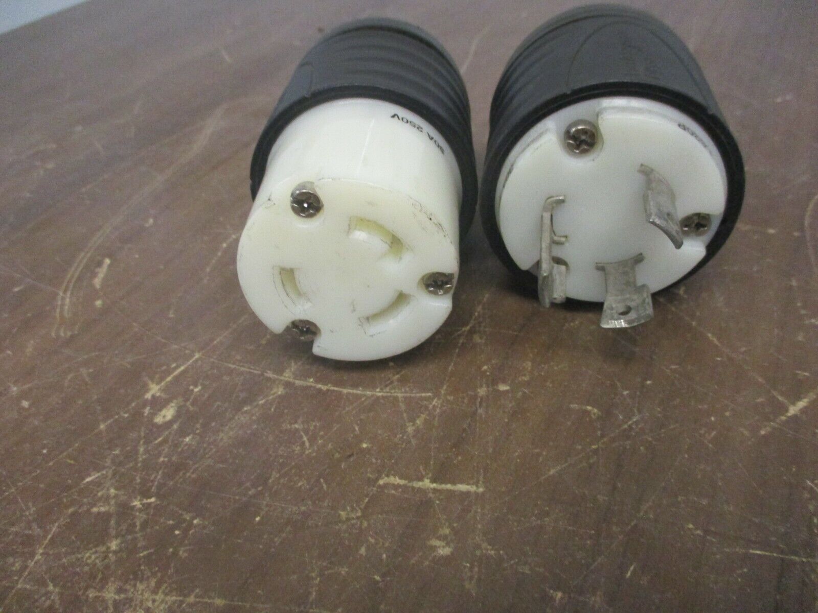 Pass & Seymour Legrand Plug & Connector Set L630P/L630C 30A 250V Used