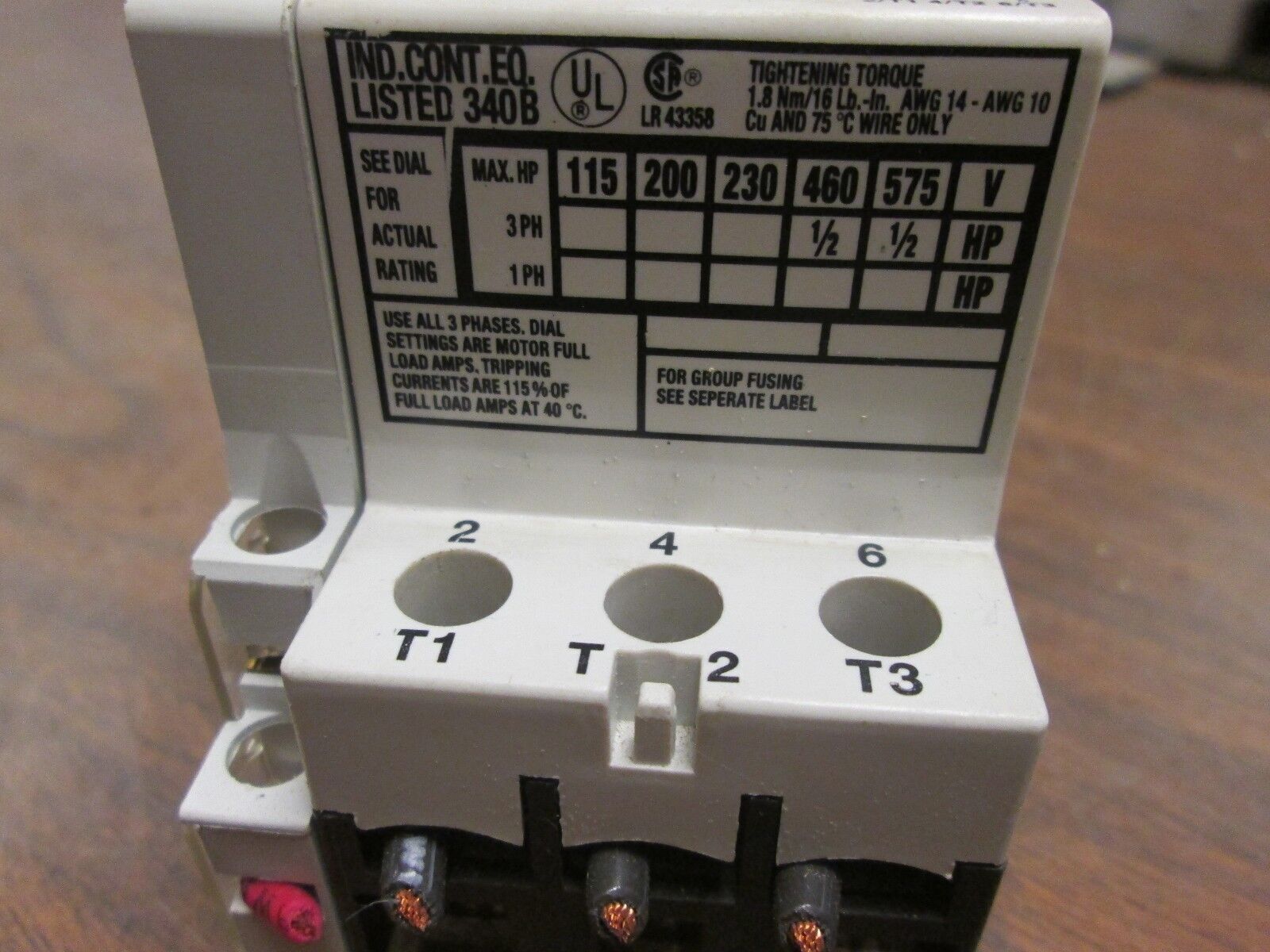 Square D Manual Motor Starter w/ Aux Contact 2520 MP 0.4 0.6A 660V Used