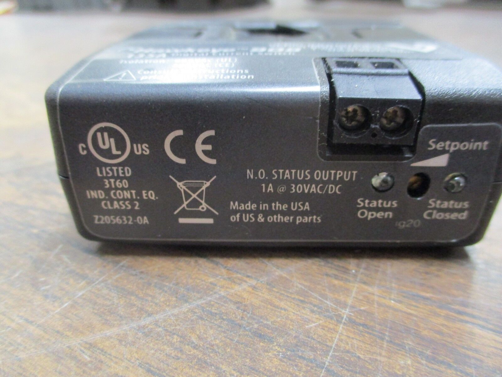 Veris Industries Hawkeye 908 Digital Current Switch Z205632-0A 135A Used