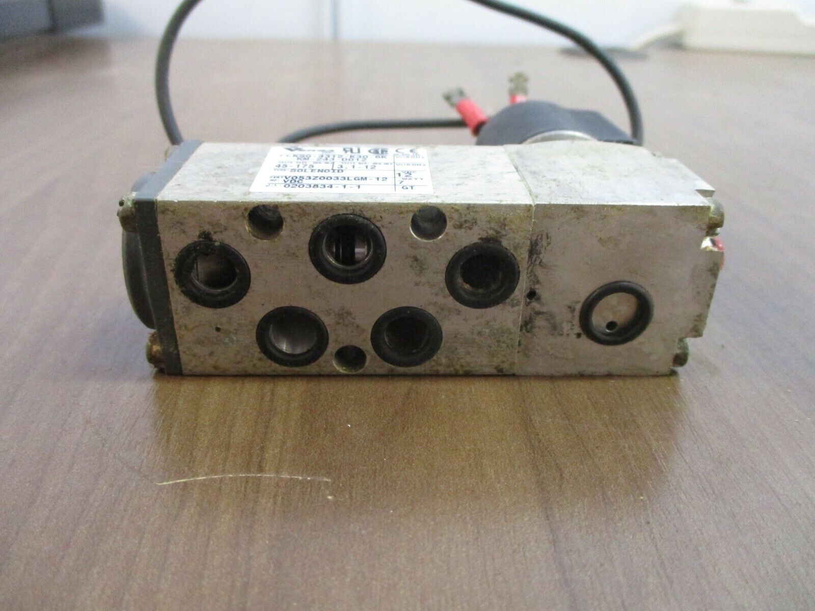 Versa Solenoid Valve KSG-4312-K30-6K-KM-243-D012 45-175PSIG 12VDC 7W Used
