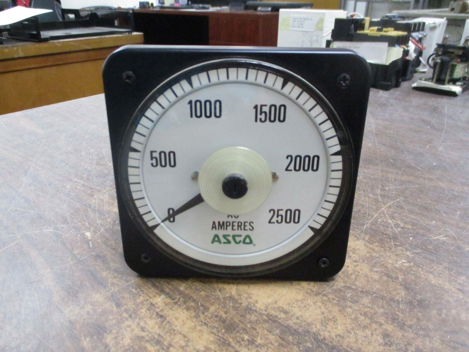 ASCO AC Ampmeter BLS-77 Range: 0-2500A Used