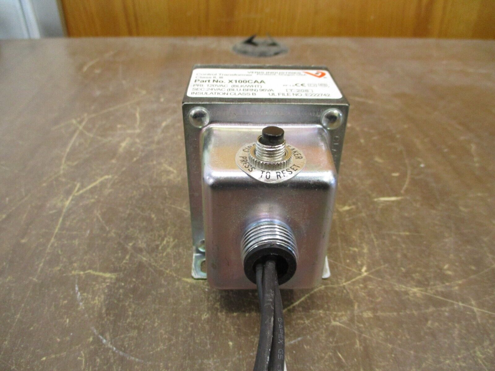 Veris Control Transformer X100CAA Pri: 120VAC Sec: 24VAC 96VA Used