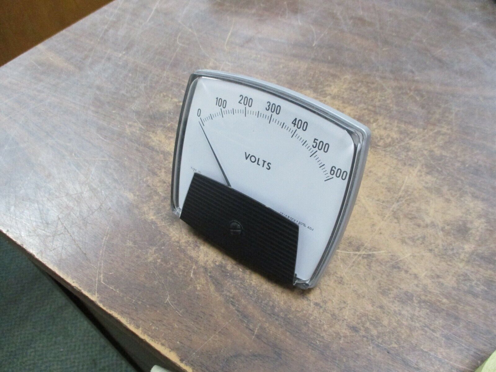 GE Voltmeter 7VOEX085AM02 Range: 0-600V Used