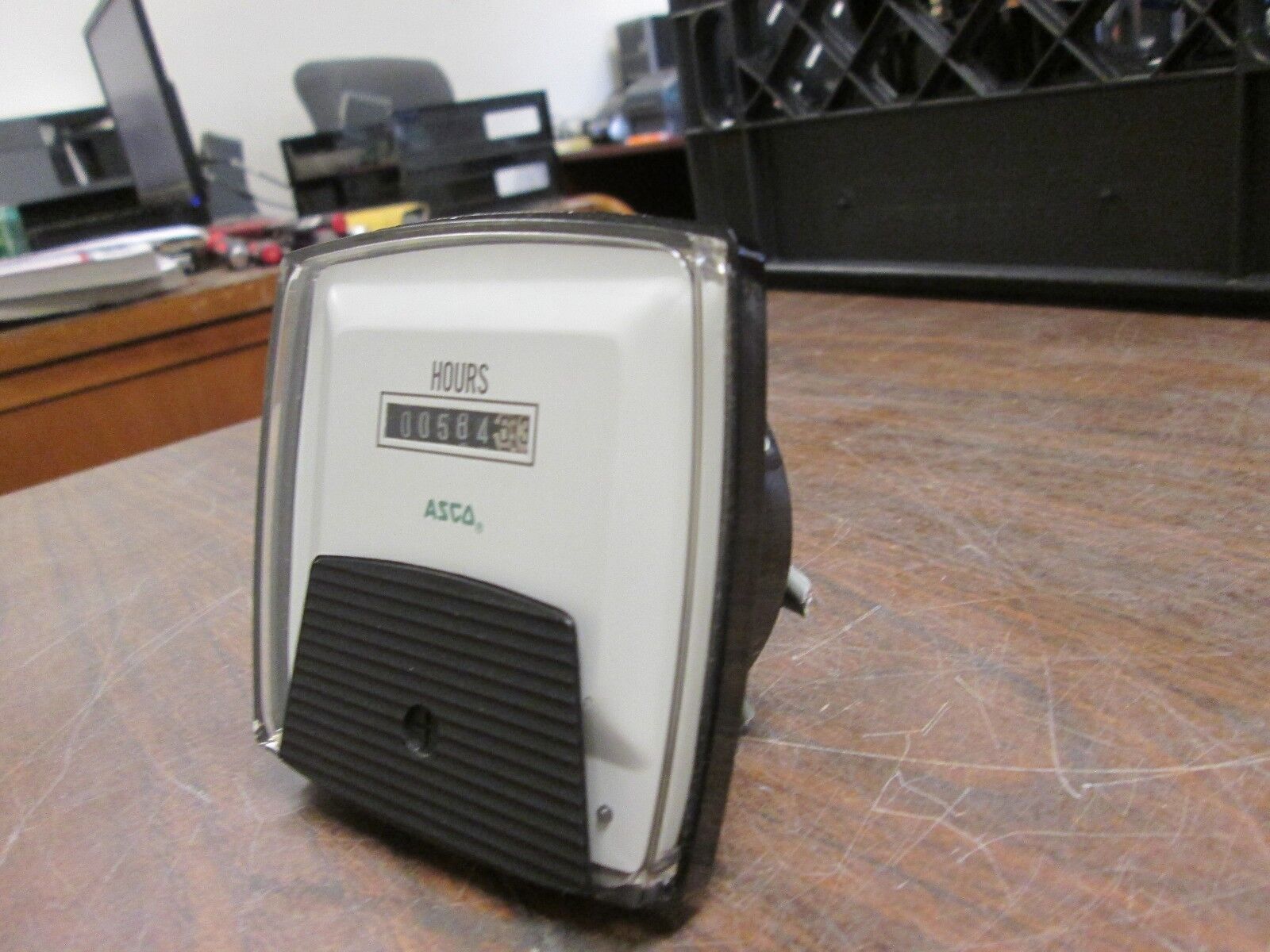 ASCO Hour Meter BL-3PB Input: 120V 60Hz Used