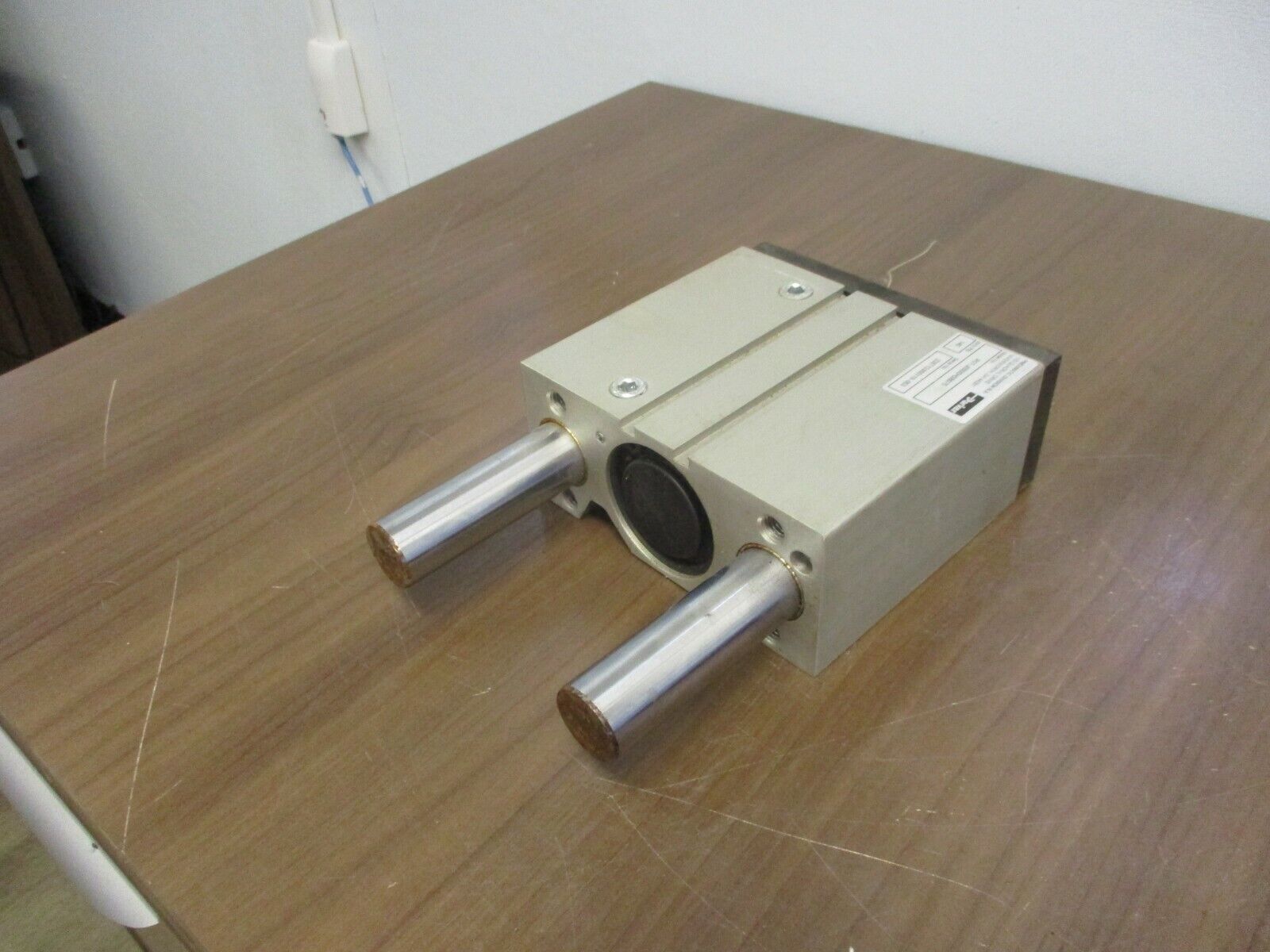 Parker Guided Cylinder Slide P5T-J050SHSB075 145PSI Used