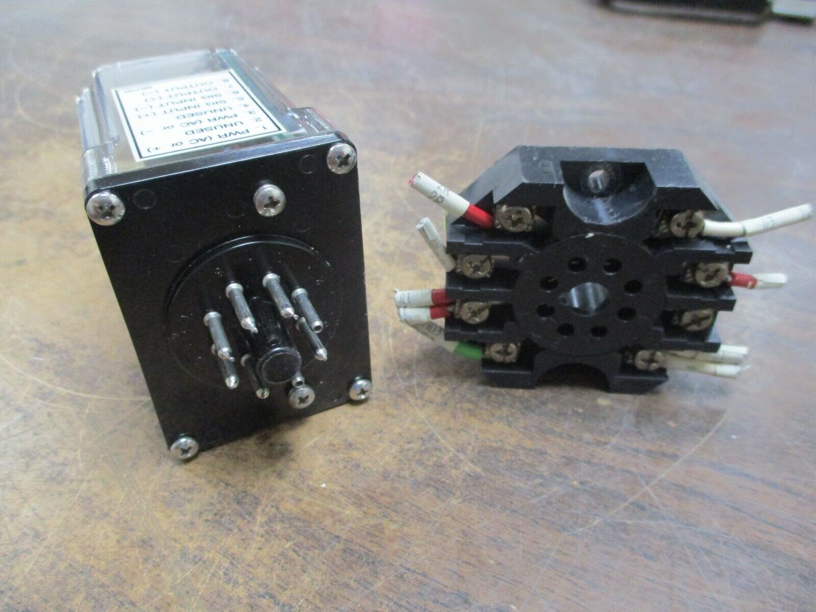 Wilkerson Mighty Module Relay MM4300 Input: 0/4.154VDC Output: 4/20mA Used