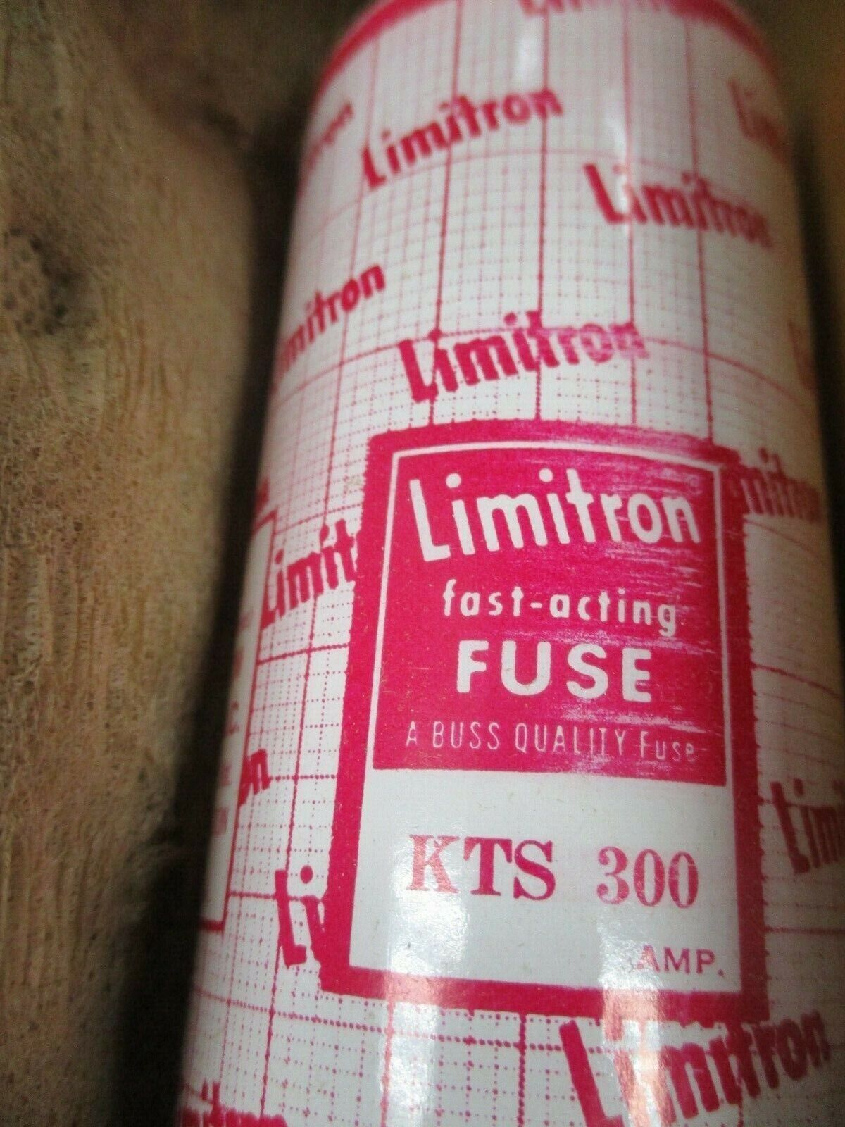 Bussmann Limitron Fuse KTS 300 300A 600V New Surplus