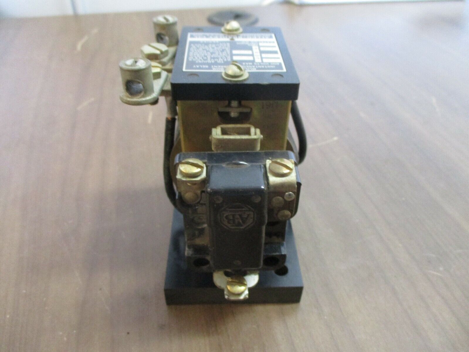 Allen-Bradley Instantaneous Current Relay 809A2 Ser. A 3A Continuous 600V Used