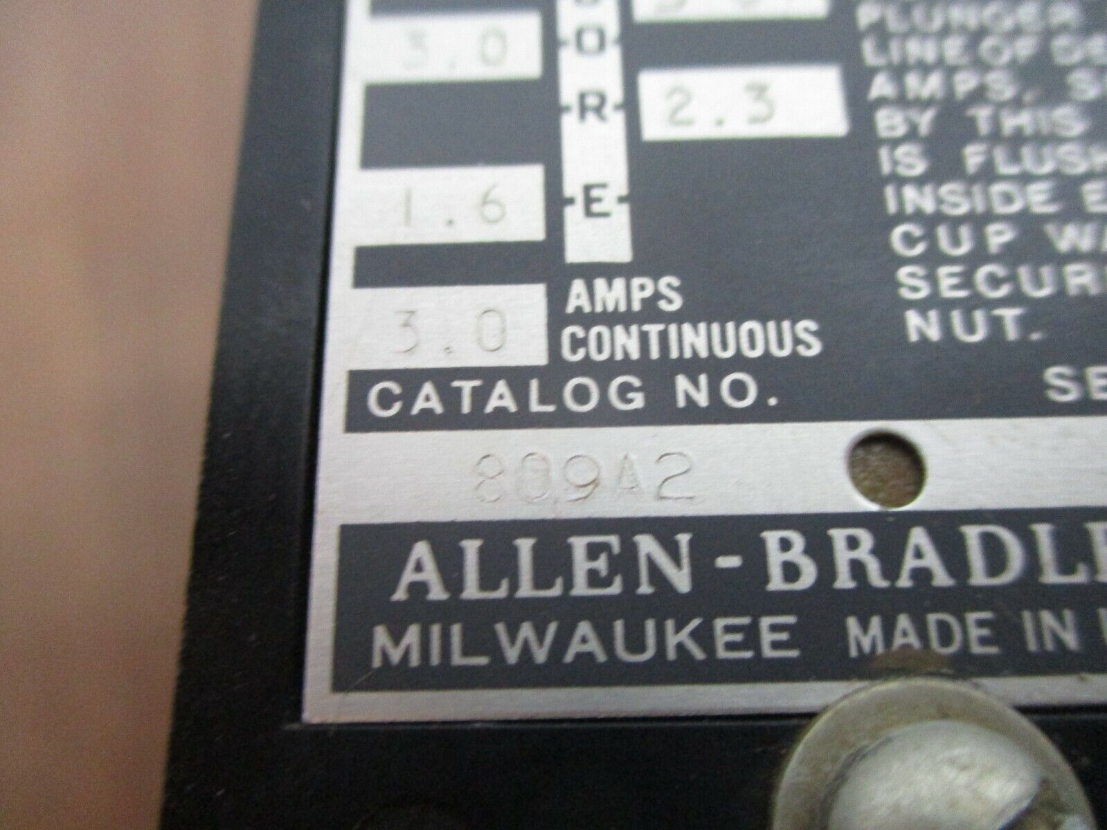Allen-Bradley Instantaneous Current Relay 809A2 Ser. A 3A Continuous 600V Used