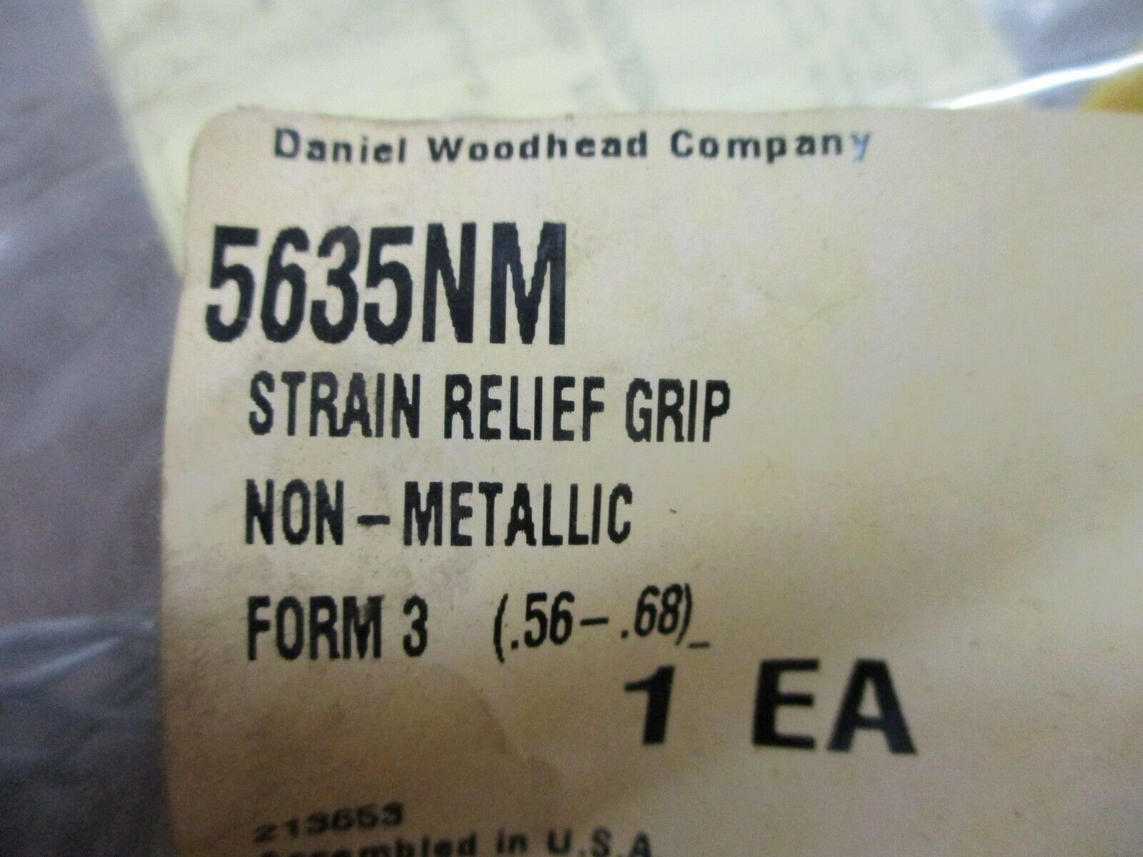 Daniel Woodhead Strain Relief Grip 5635NM Non-Metallic New Surplus