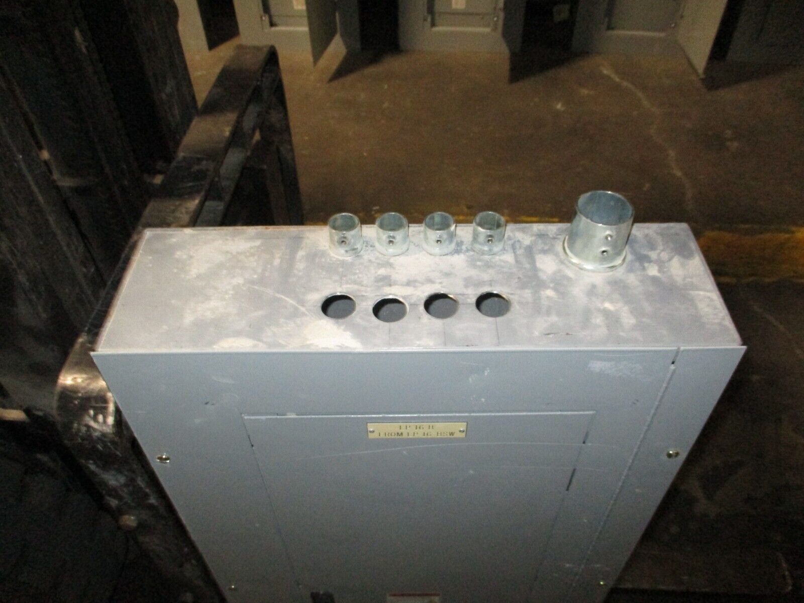 GE Main Lug Breaker Panel AEF3301MTX 125A Max 480/277V 3Ph 4W 30-Slot Used