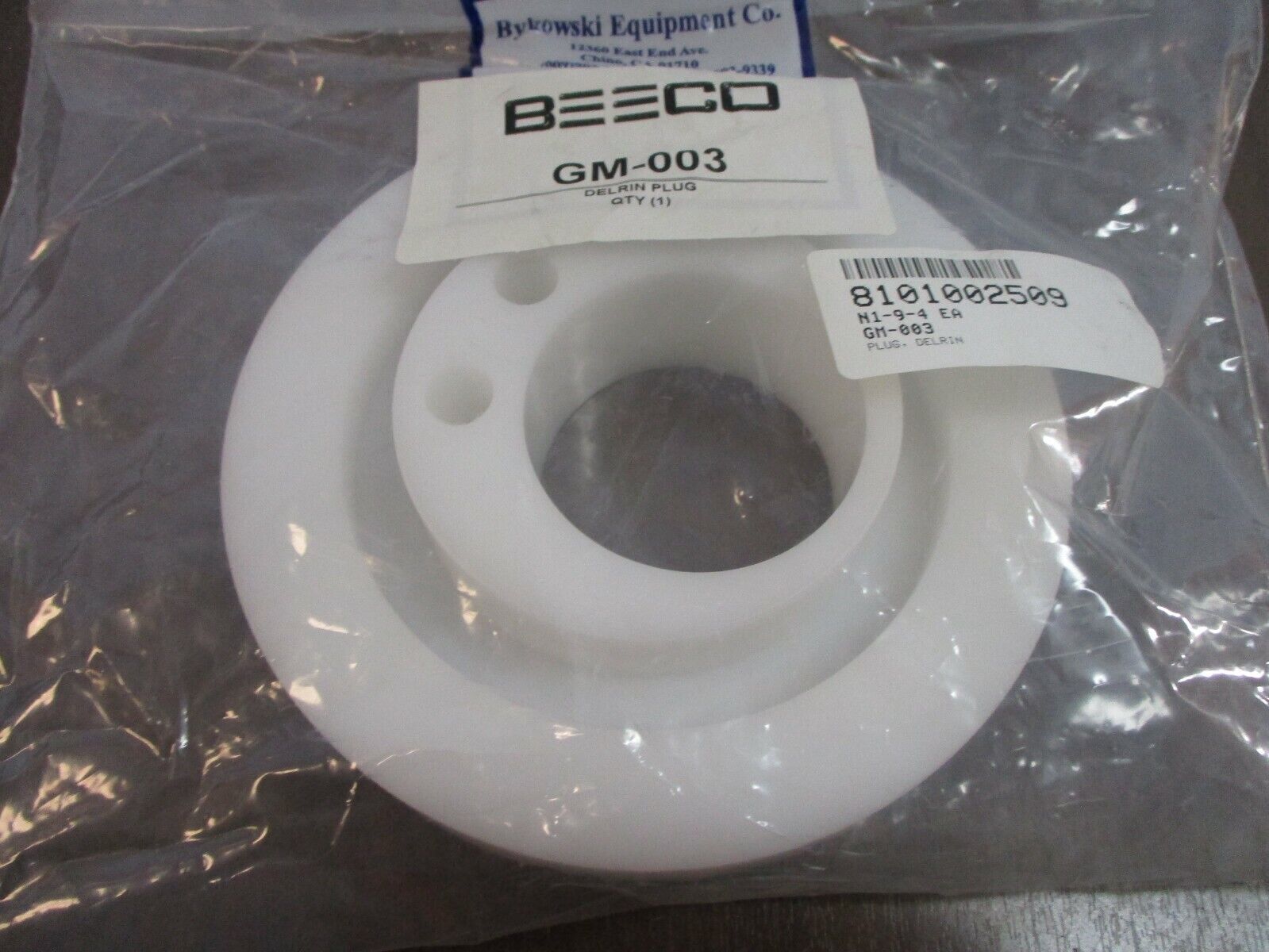 Beeco Delrin Plug GM-003 New Surplus