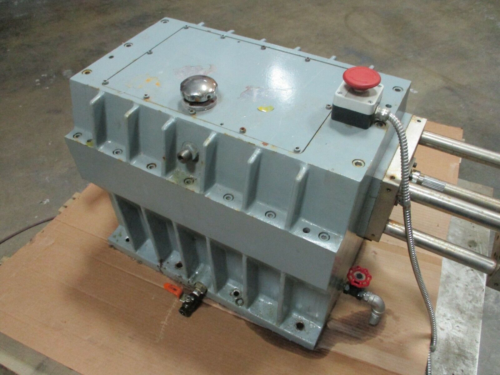 Nanjing Ruiya CPM Co-Rotating Twin Screw Extruder TSE-40/300-15-12 15kW Used