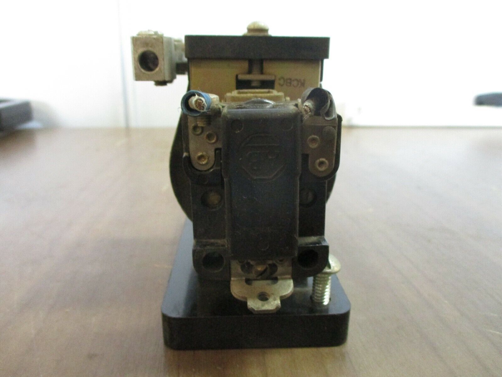 Allen-Bradley Instantaneous Trip Relay 809-A09E Ser. A 28A Continuous 600V Used