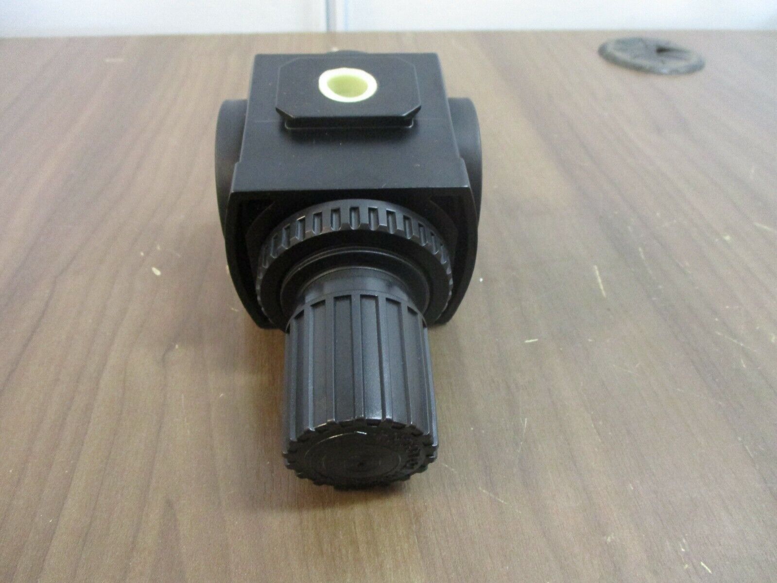 Ingersoll Rand Aro Regulator R37331-100 5-125 PSIG *No Box* New Surplus