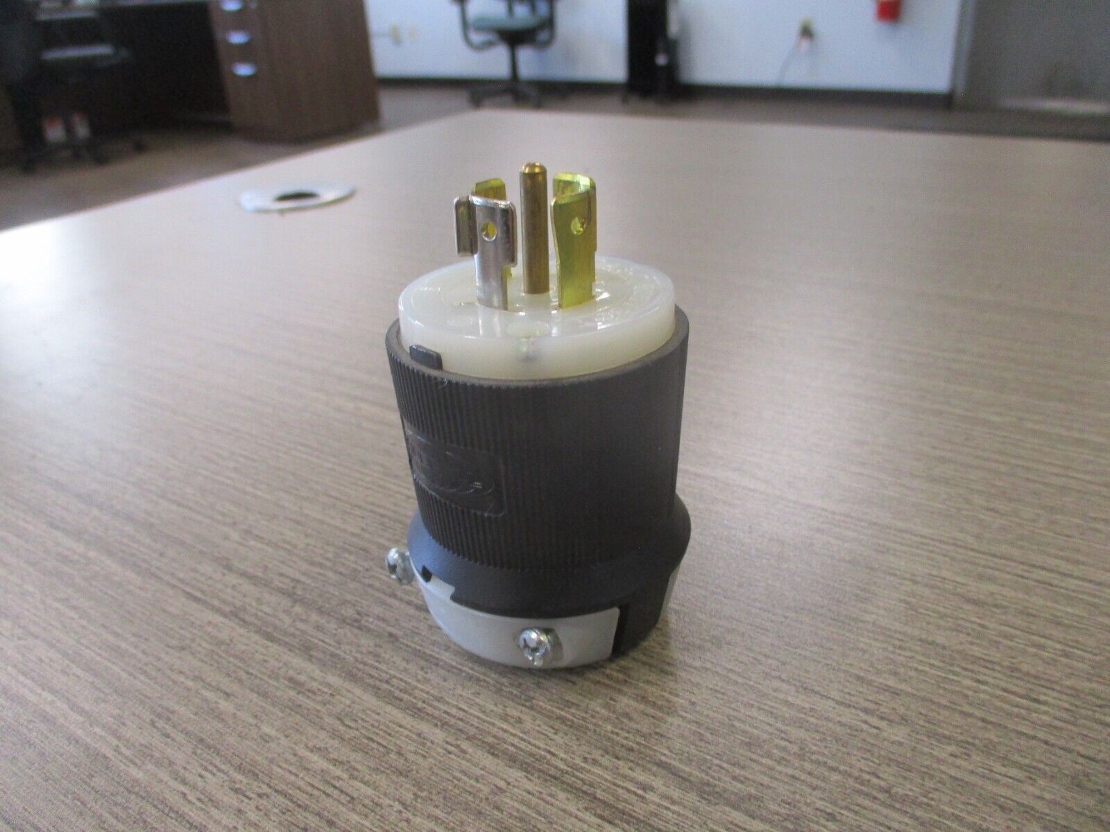 Hubbell Plug HBL2531 20A 347/600V 3Ph Used