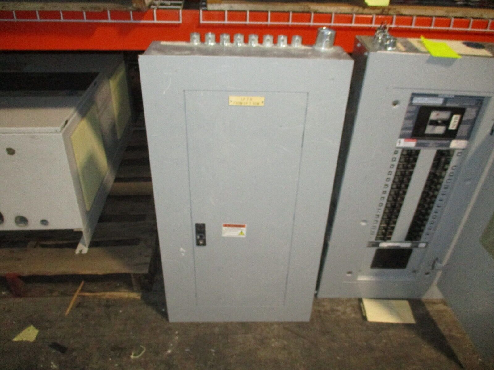 GE Main Lug Breaker Panel AEF3301MTX 125A Max 480/277V 3Ph 4W 30-Slot Used