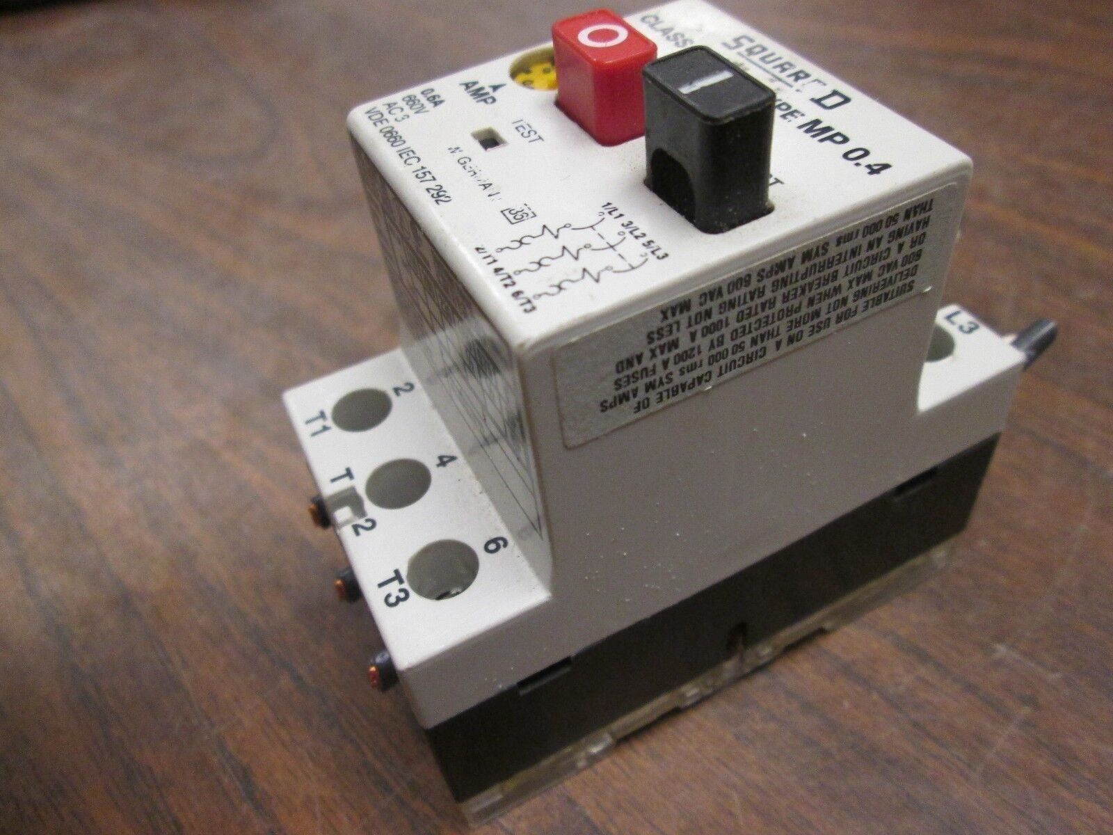 Square D Manual Motor Starter 2520 MP 0.4 0.6A 660V Range: 0.4-0.6A Used