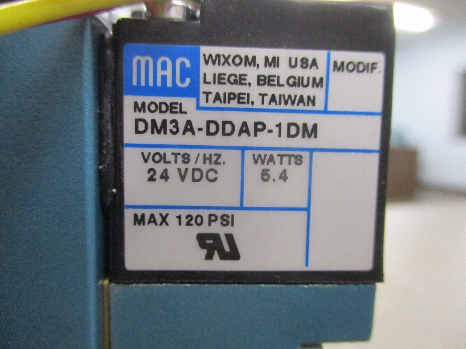 MAC Solenoid Valve 92B-BAF-CAA-DM-DDAP-1DM 20-120PSI Used