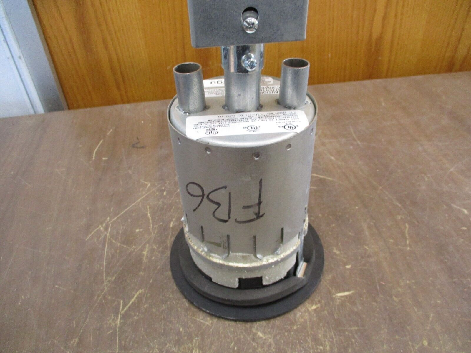 Hubbell Floor Box D-64492 Used