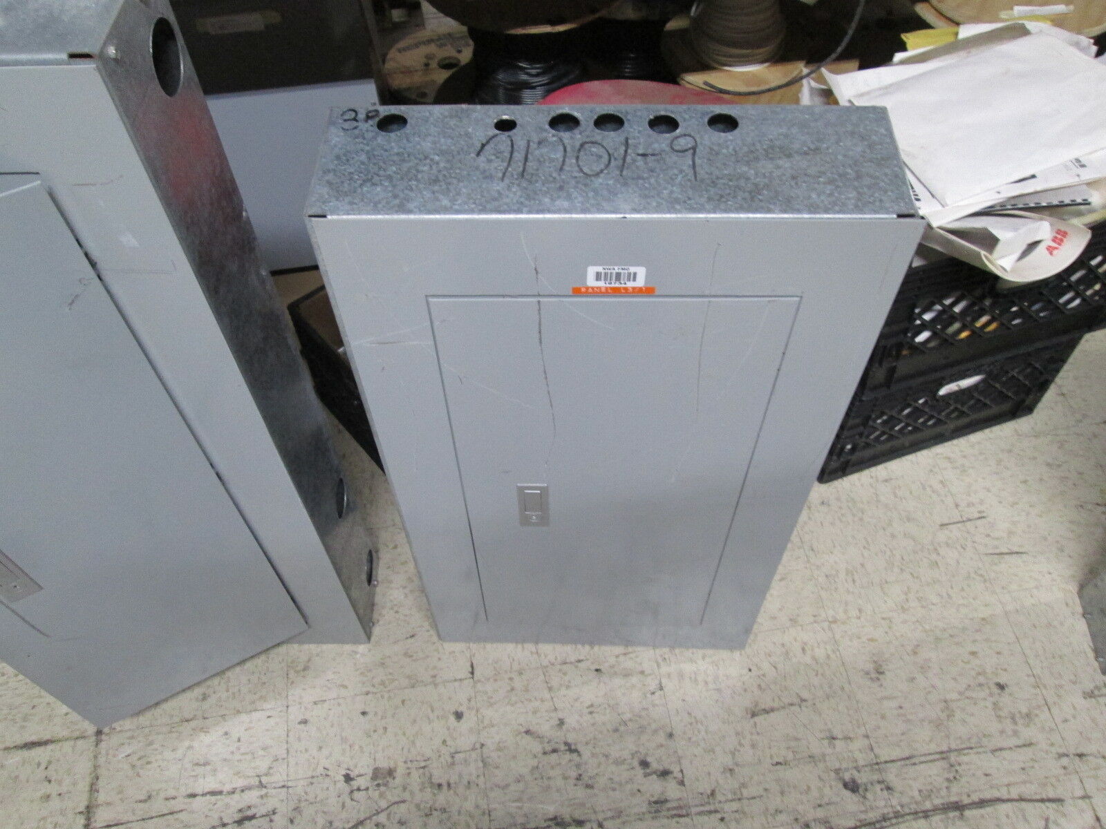 ITE Main Lug Circuit Breaker Panel UBA42-24L 225A Max 42-Slot 240/208Y/120V Used