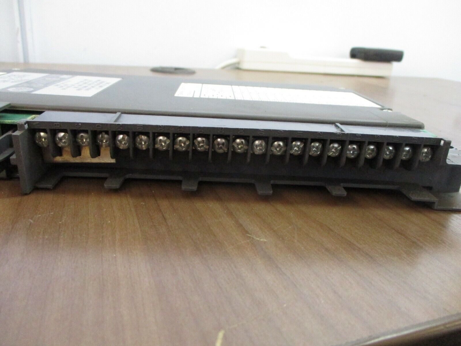 Allen-Bradley AC Output Module 1771-OAD 12-120V Output *No Terminal Cover* Used
