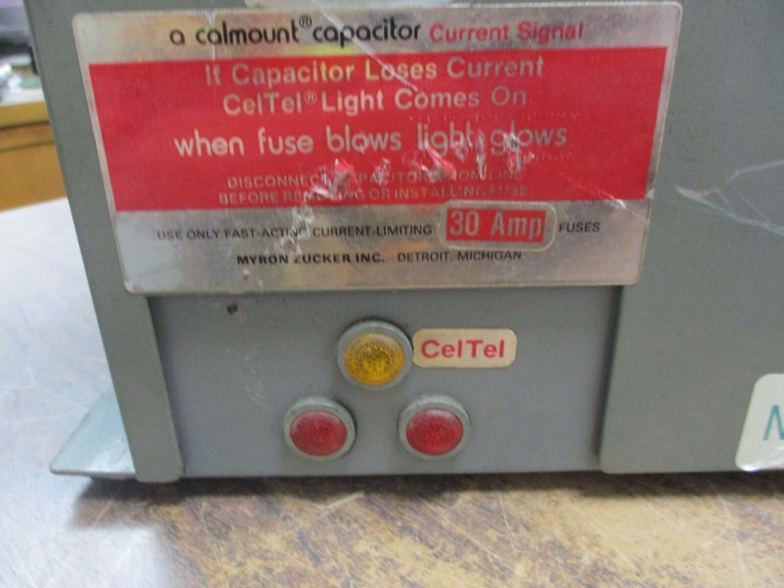 Myron Zucker Calmount Capacitor KIM43007x-3 7.5KVAR 480V 3Ph 60Hz Used
