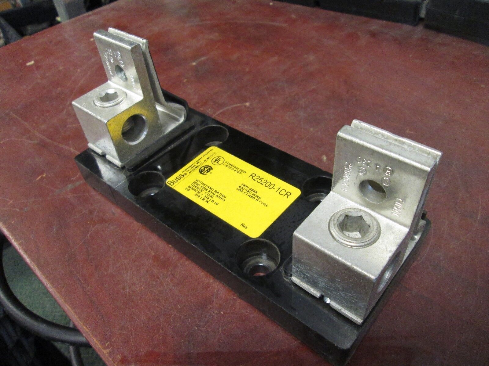 Bussmann Fuse Holder R25200-1CR 200A 250V 1P Used