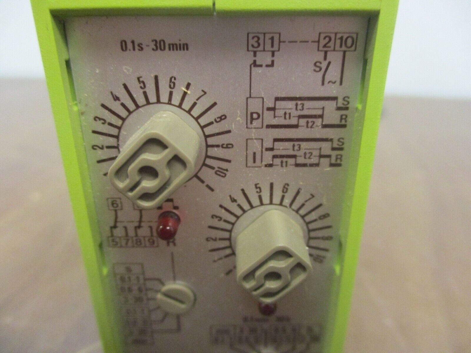 Multicomat Time Delay Relay RS 122-MH/ANP Range: 0.1sec-30min / 0.1min-30Hr Used