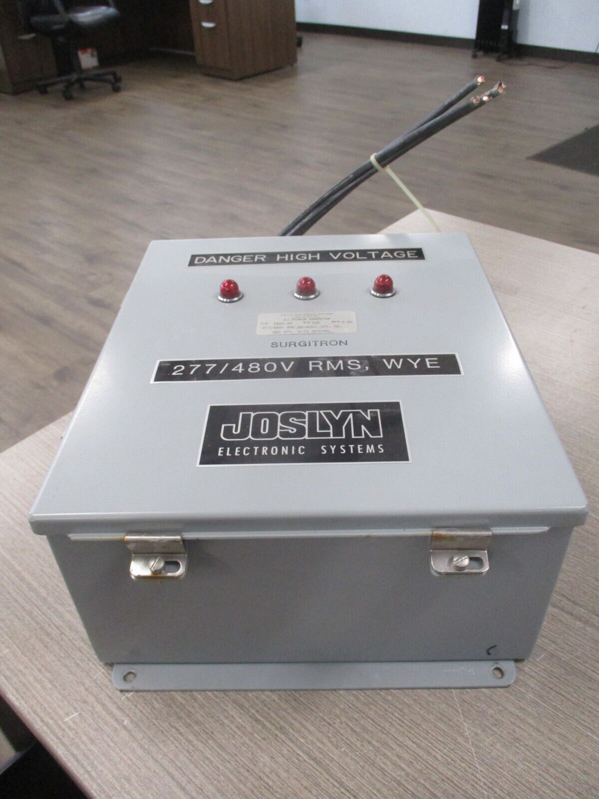 Joslyn Surgitron Surge Arrester 1456-85 277/480V 50-60HZ 3Ph 5W Used