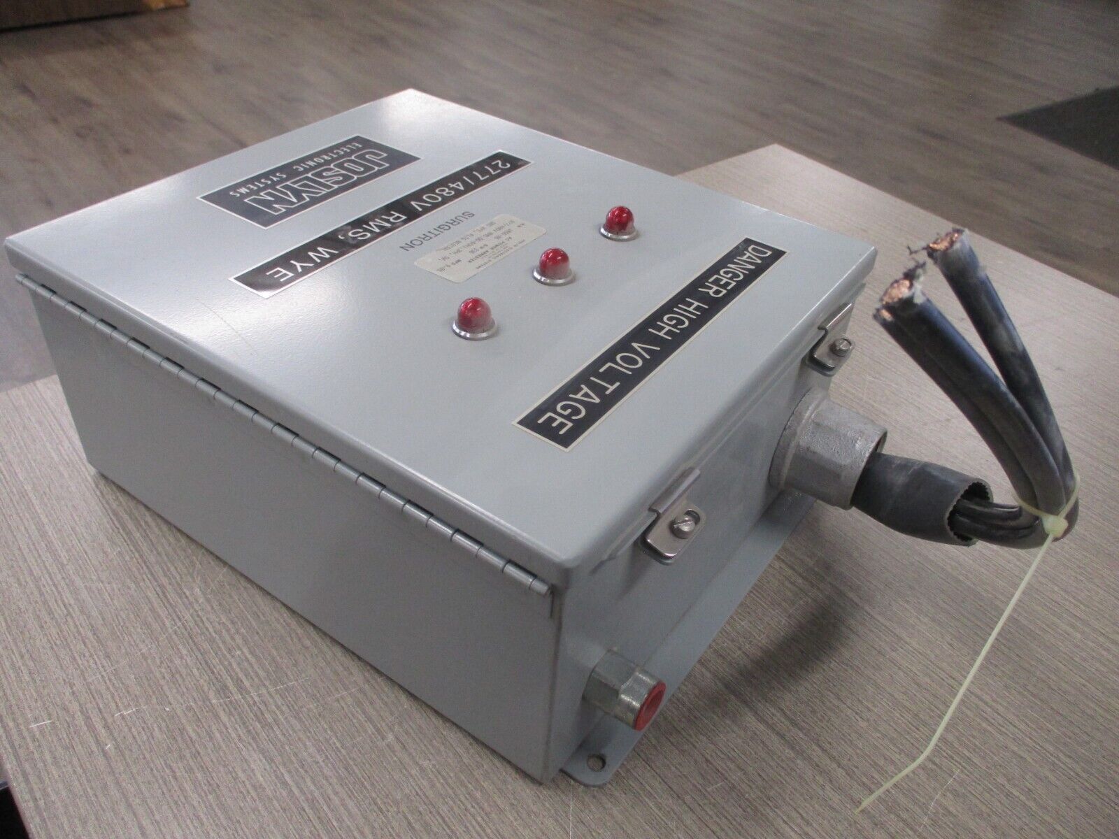 Joslyn Surgitron Surge Arrester 1456-85 277/480V 50-60HZ 3Ph 5W Used