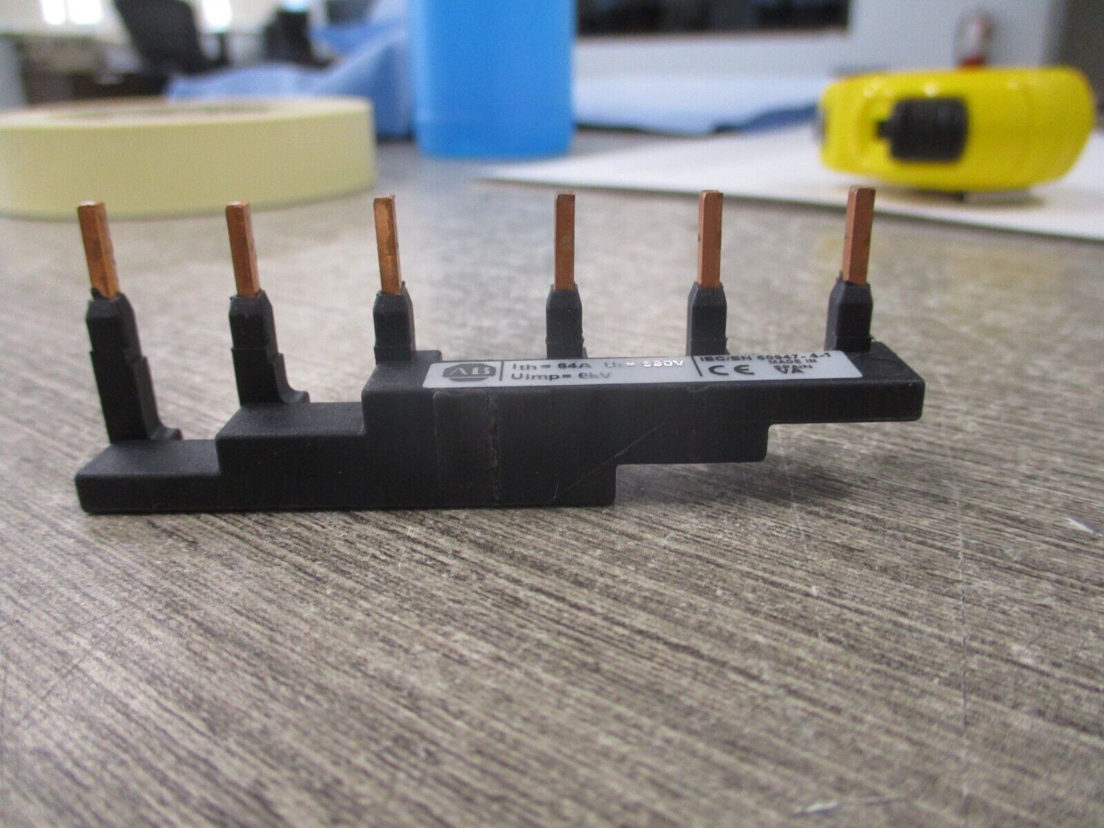 Allen-Bradley Compact Busbar 140M-C-W452N Ser. A 64A 600V Used