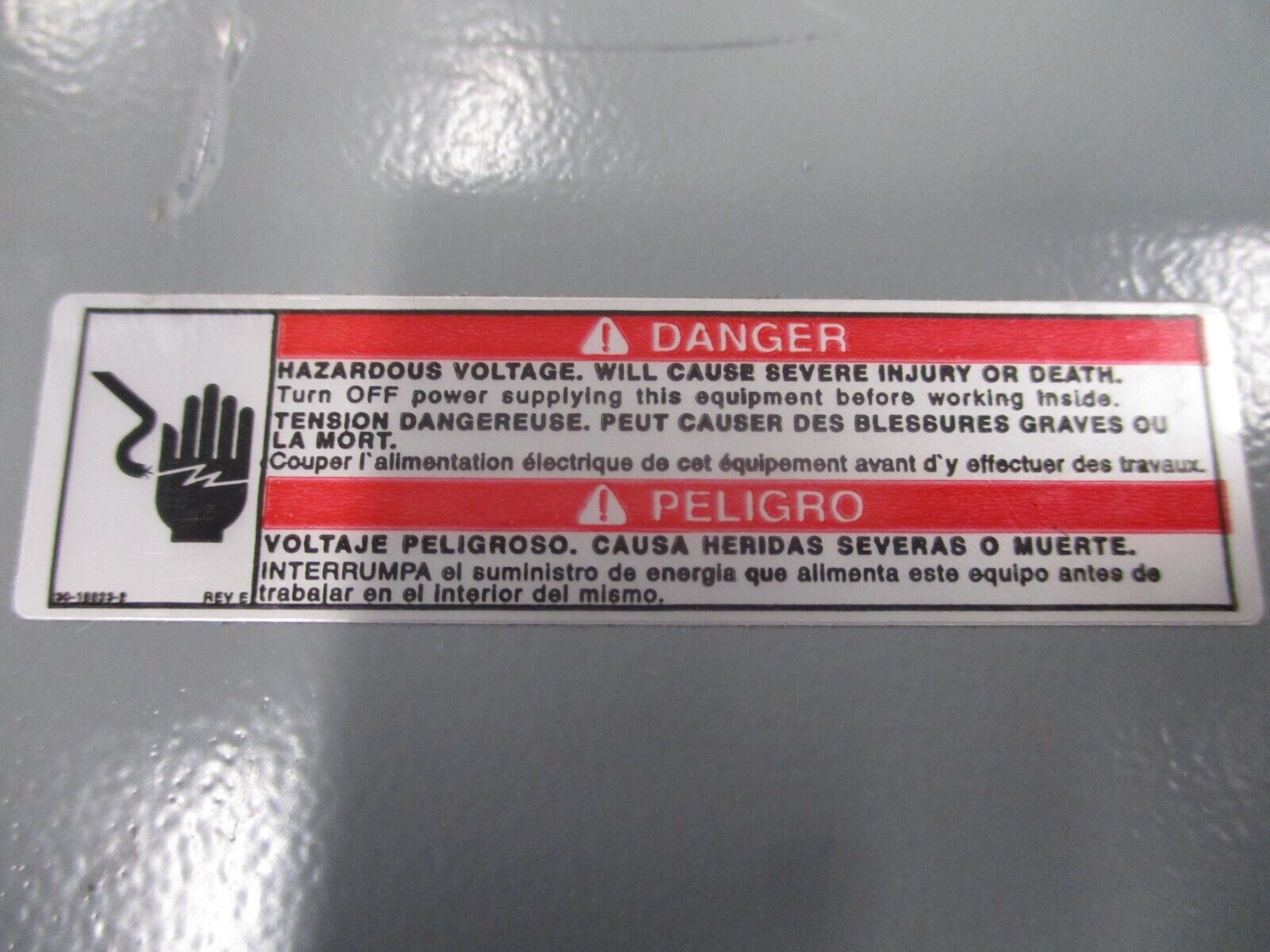 Cutler-Hammer 3R Main Lug Load Center CH4L125RP 125A 120/240V 1P 3W 4-Slot