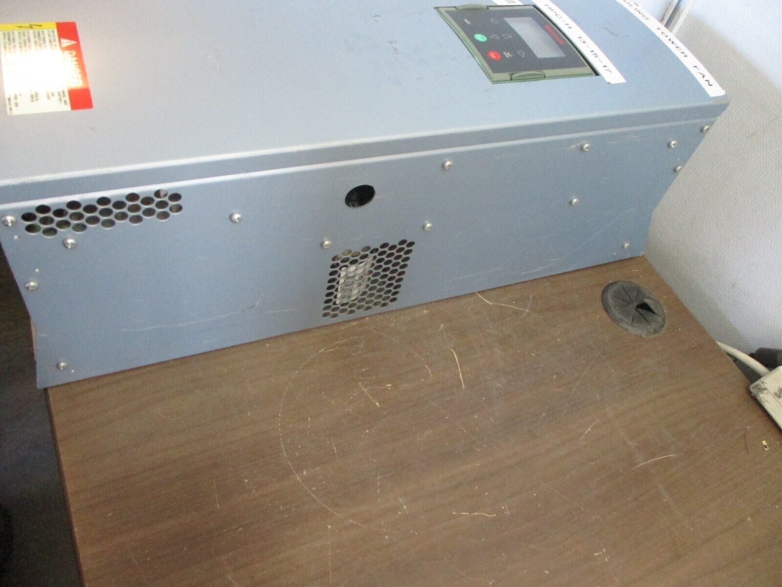 Honeywell AC Drive CXS 0200HP V35G2I1 20HP 3Ph w/ Keypad *Broken Fan* Used