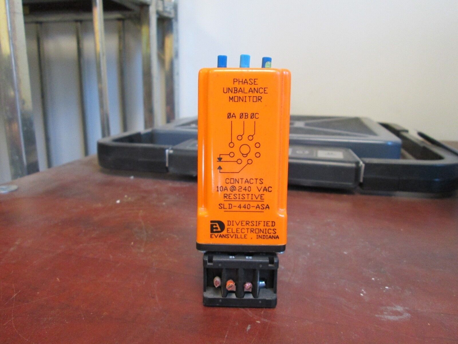 Diversified Electronics Phase Unbalance Monitor SLD-440-ASA 360-460-V 2-10% Used