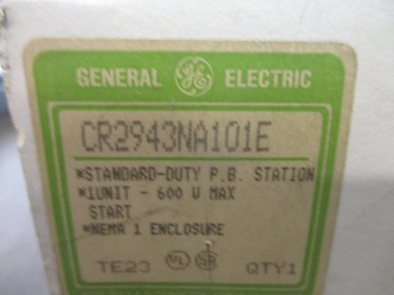 GE Push Button Station CR2943NA101E Start 600V Nema 1 New Surplus