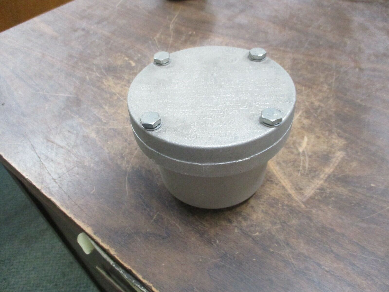 Crouse-Hinds Explosion Proof Outlet Box 175026 Used