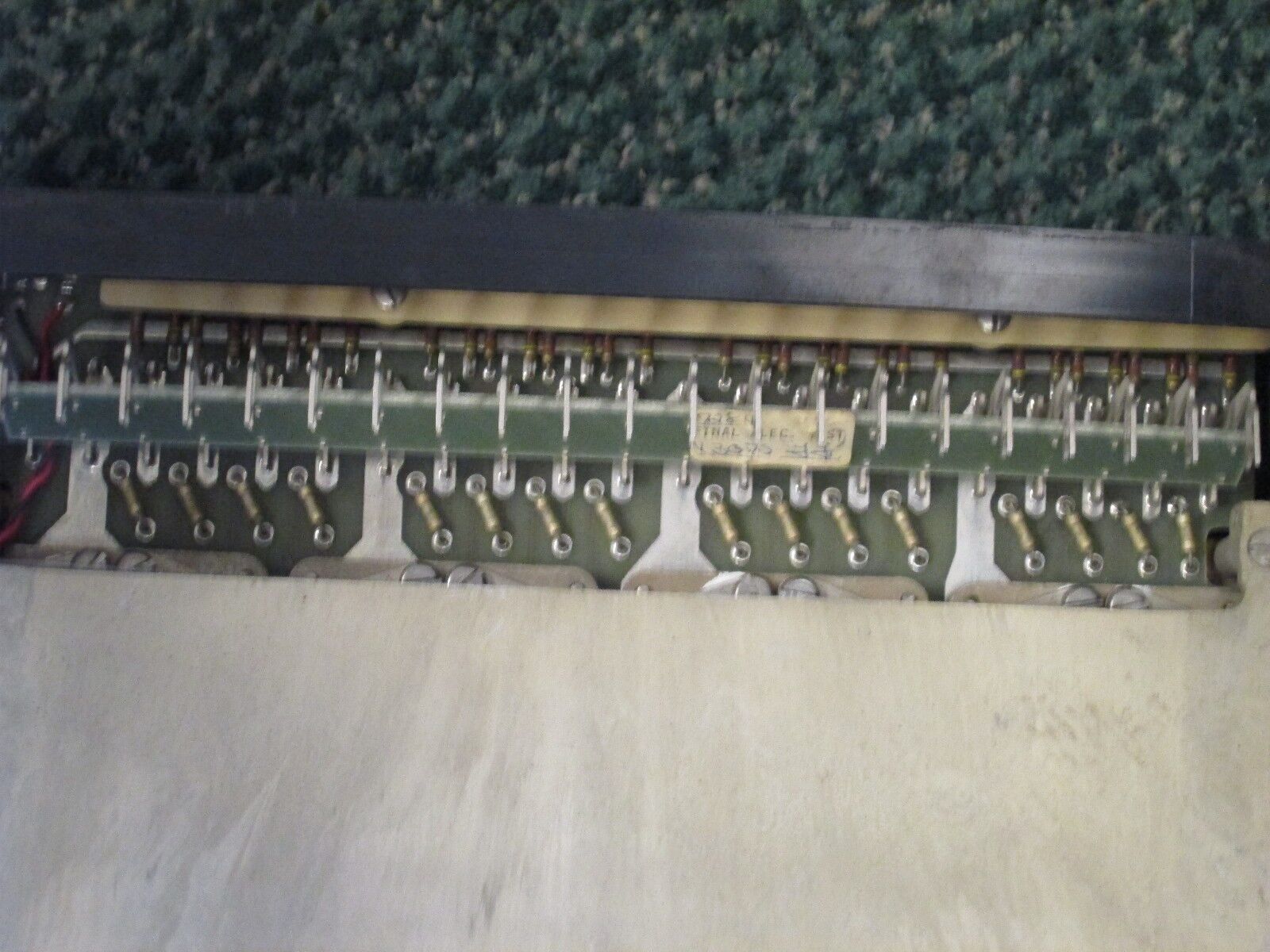 Modicon 115 VAC Output Module B230