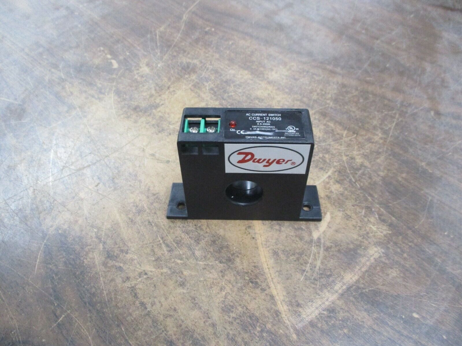 Dwyer AC Current Switch CCS-121050 0.5-200A Used