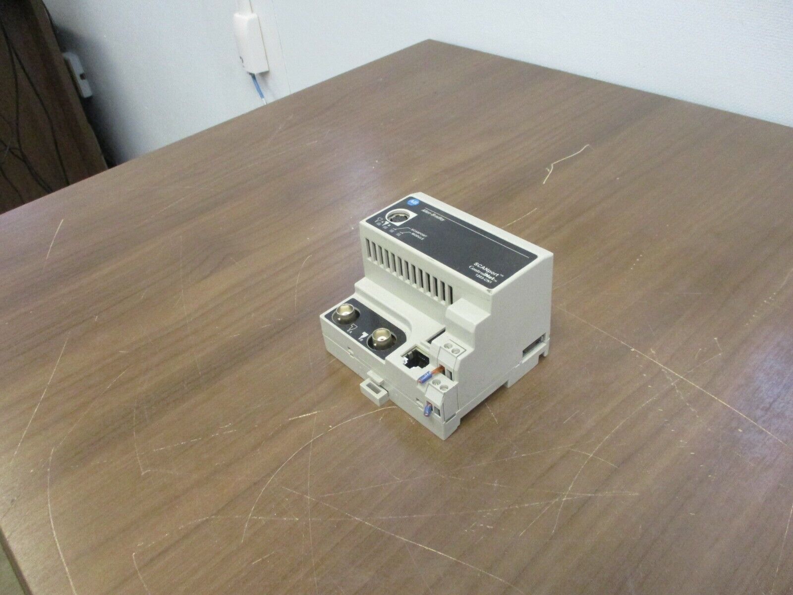 Allen-Bradley Scanport Control Net 1203-CN1 SCANport 12VDC 60MA Used