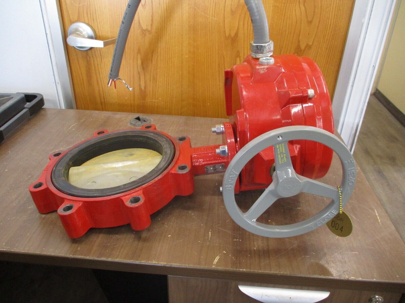 Bray Actuated Butterfly Valve SSL2-C080 70-0201H Size 8" Stem: SS416 Seat: EPDM