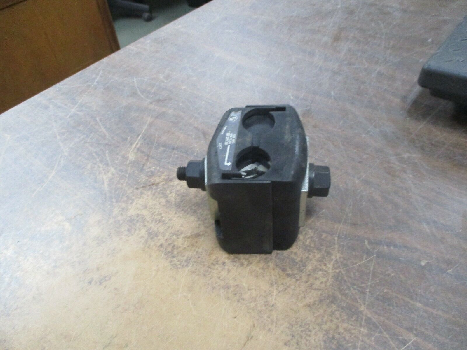 Ilsco/Kupler Insulation Piercing Connector IPC 500-500 500-350MCM 600V Used