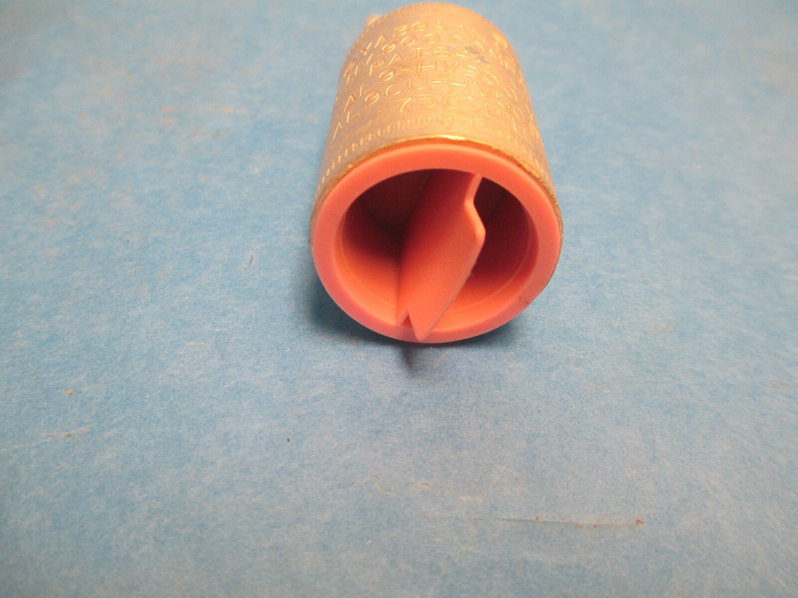 Burndy Compression Lug YA39A1N131TD12E, 500-750 kcmil Pink Die 300, New Surplus!