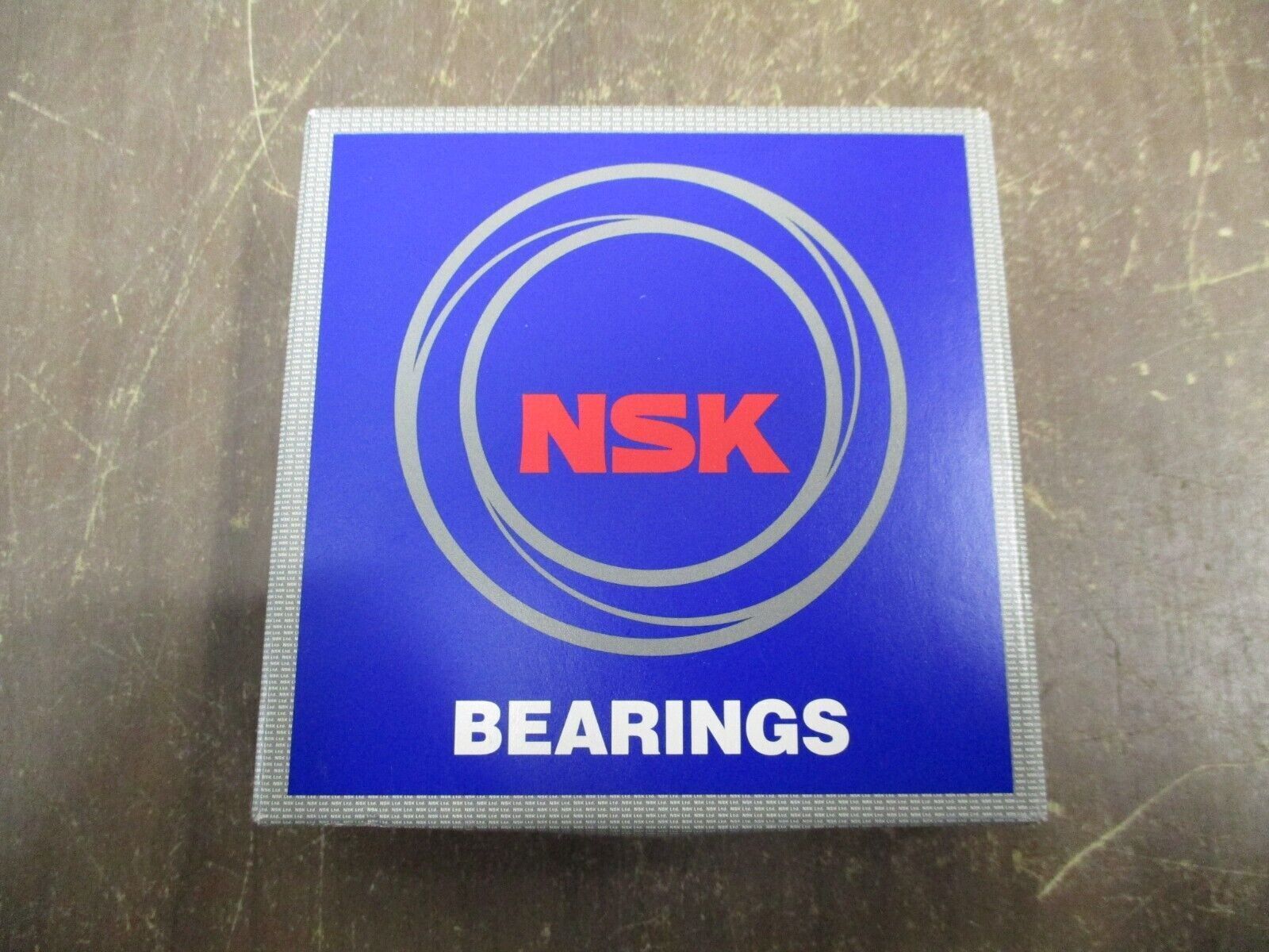NSK Ball Bearing 6011VVC3 New Surplus