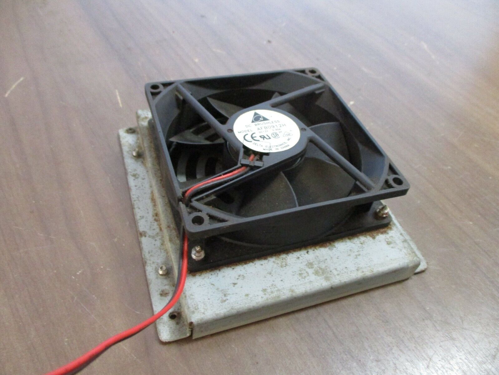 Delta DC Brushless Fan AFB0912H 12VDC 0.30A Used